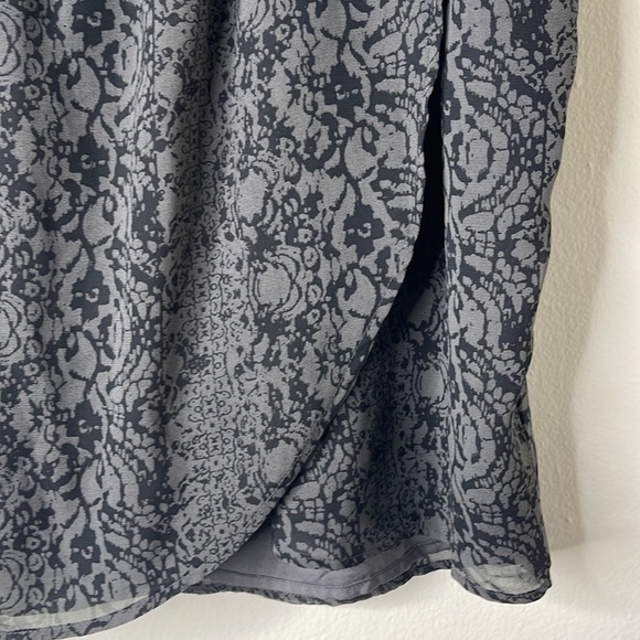 BOGO Women’s Converse Skirt - Picture 6 of 7